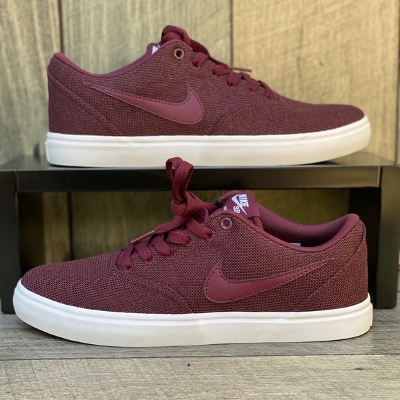 Nike Shoes - Nike SB Burgundy Skate Shoes Sz 8.5